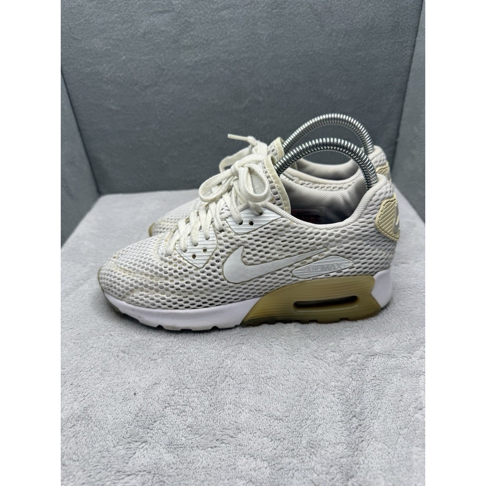 Nike Air Max 90 Ultra Breathe Womens 6 White Pure Platinum 725061-104 Mesh